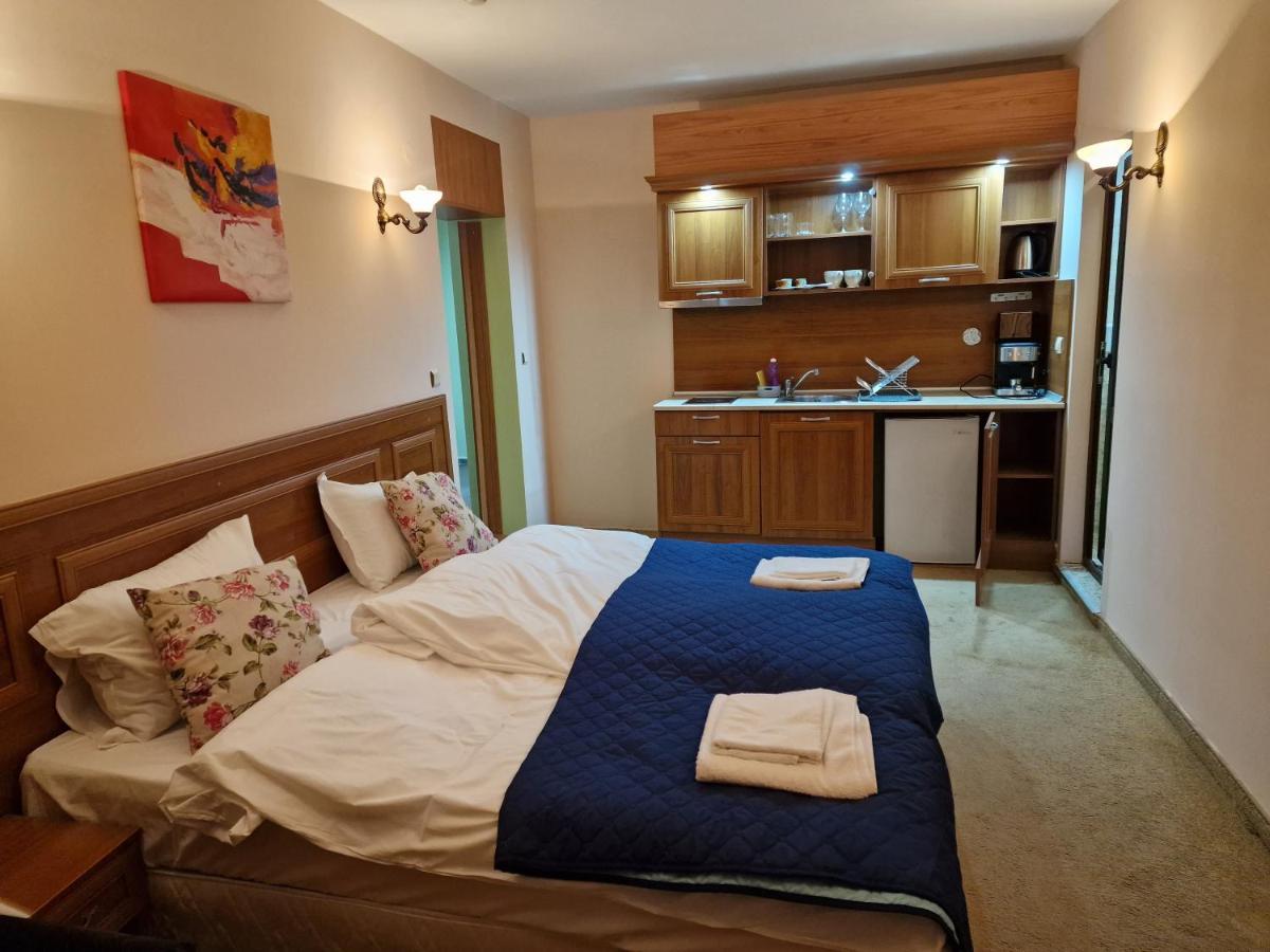 Lucy'S Apartments Emerald Bansko Bagian luar foto